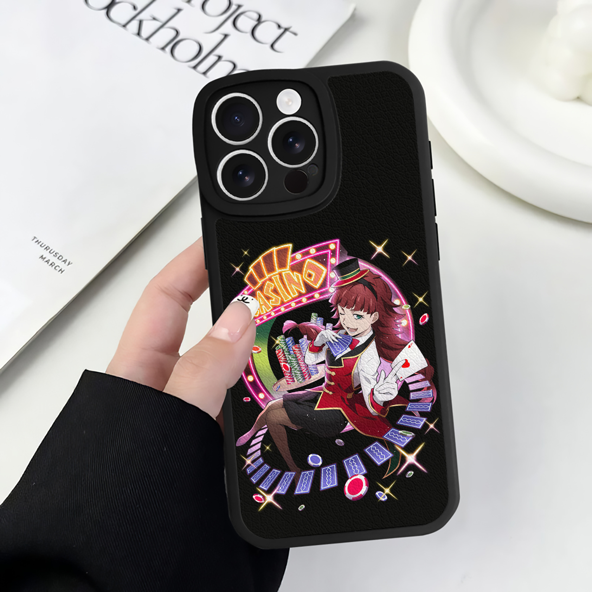 （画像用） 文豪ストレイドッグス Bungo Stray Dogs 【iPhone 16シリーズ対応】シリコンスマホケース（レザー調） 材質：シリコン